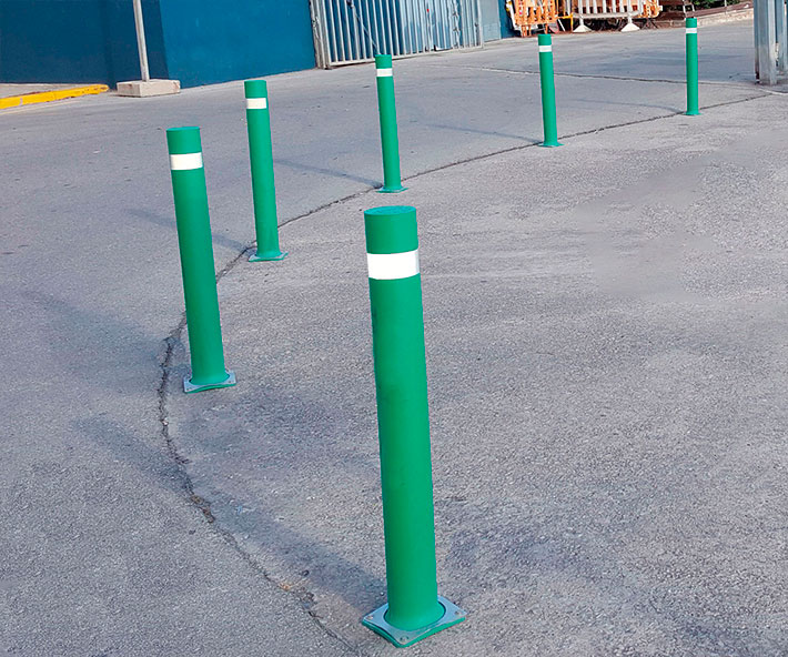 A-Flex B flexible bollards with plate installed