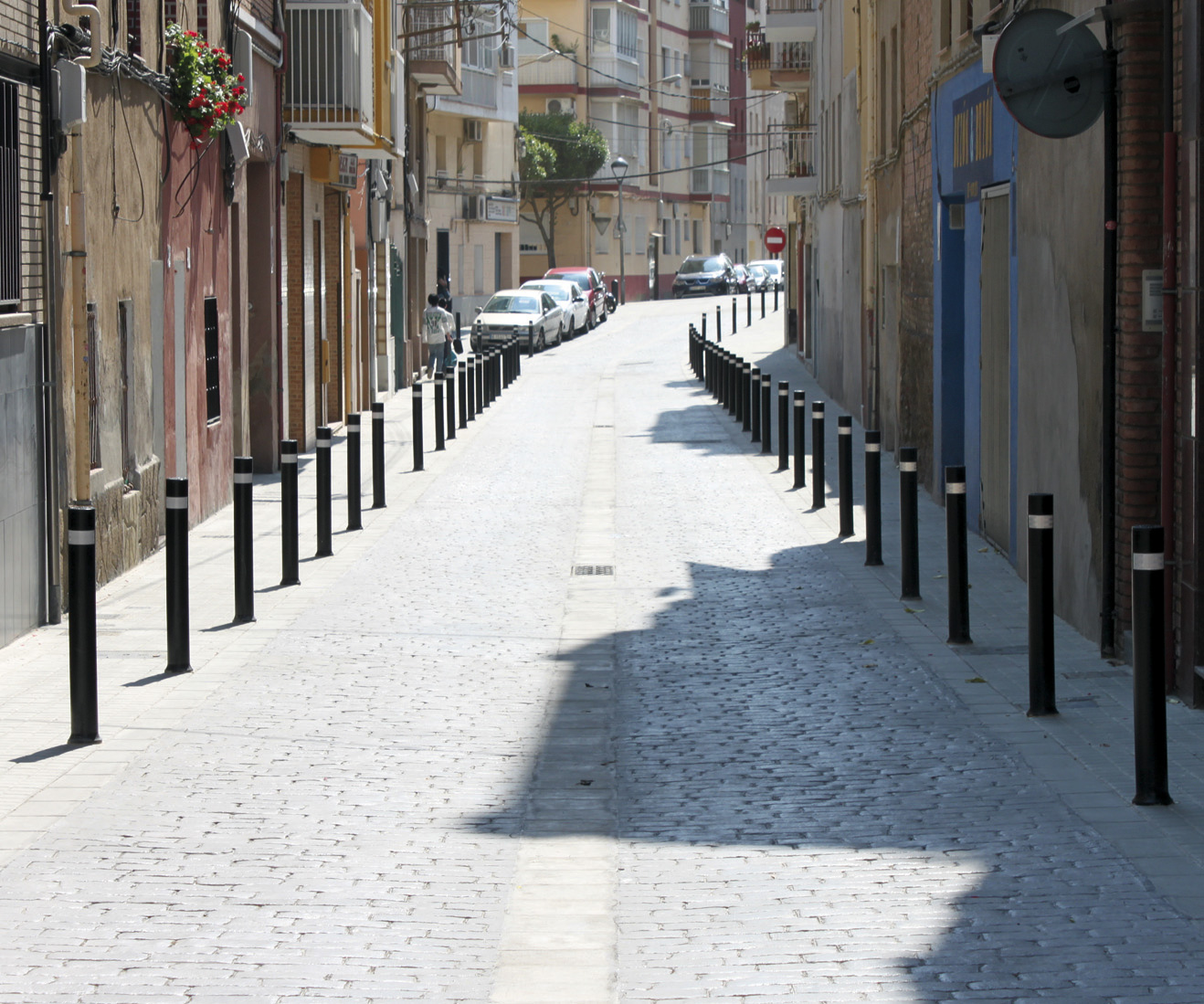  A-Flex flexible bollards installated to demarcate road